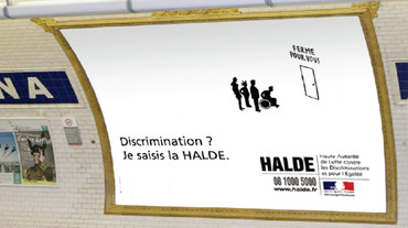 Une campagne de la Halde dans le métro parisien