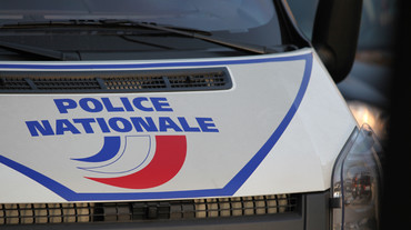 voiture police nationale sécurité vigipirate